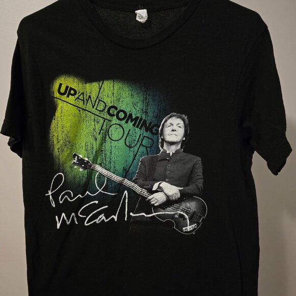 PAUL MCCARTNEY  BAND CONCERT TOUR   MENS TEE - Picture 1 of 4